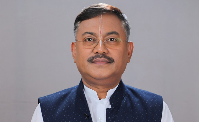 2 killed, 5 injured in firing after mob storms CRPF camp in Manipur's Bishnupur: State home minister